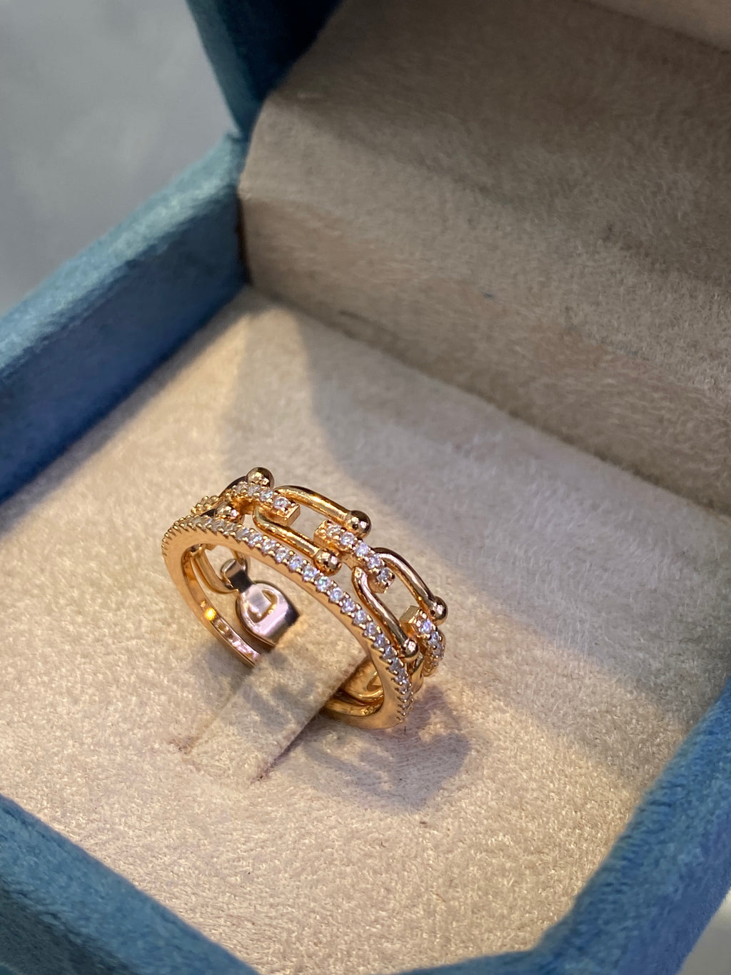 Bague Tiffany avec Alliance