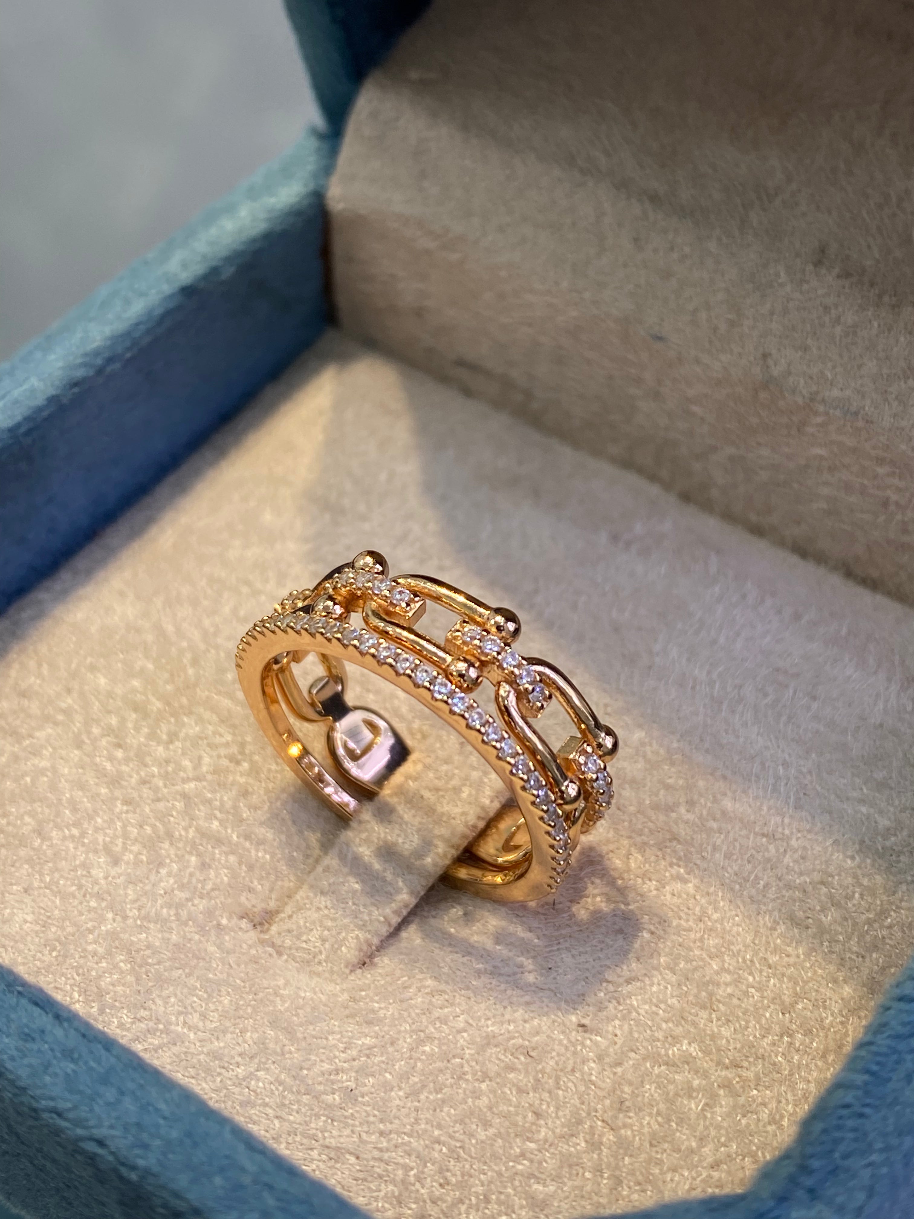 Bague Tiffany avec Alliance