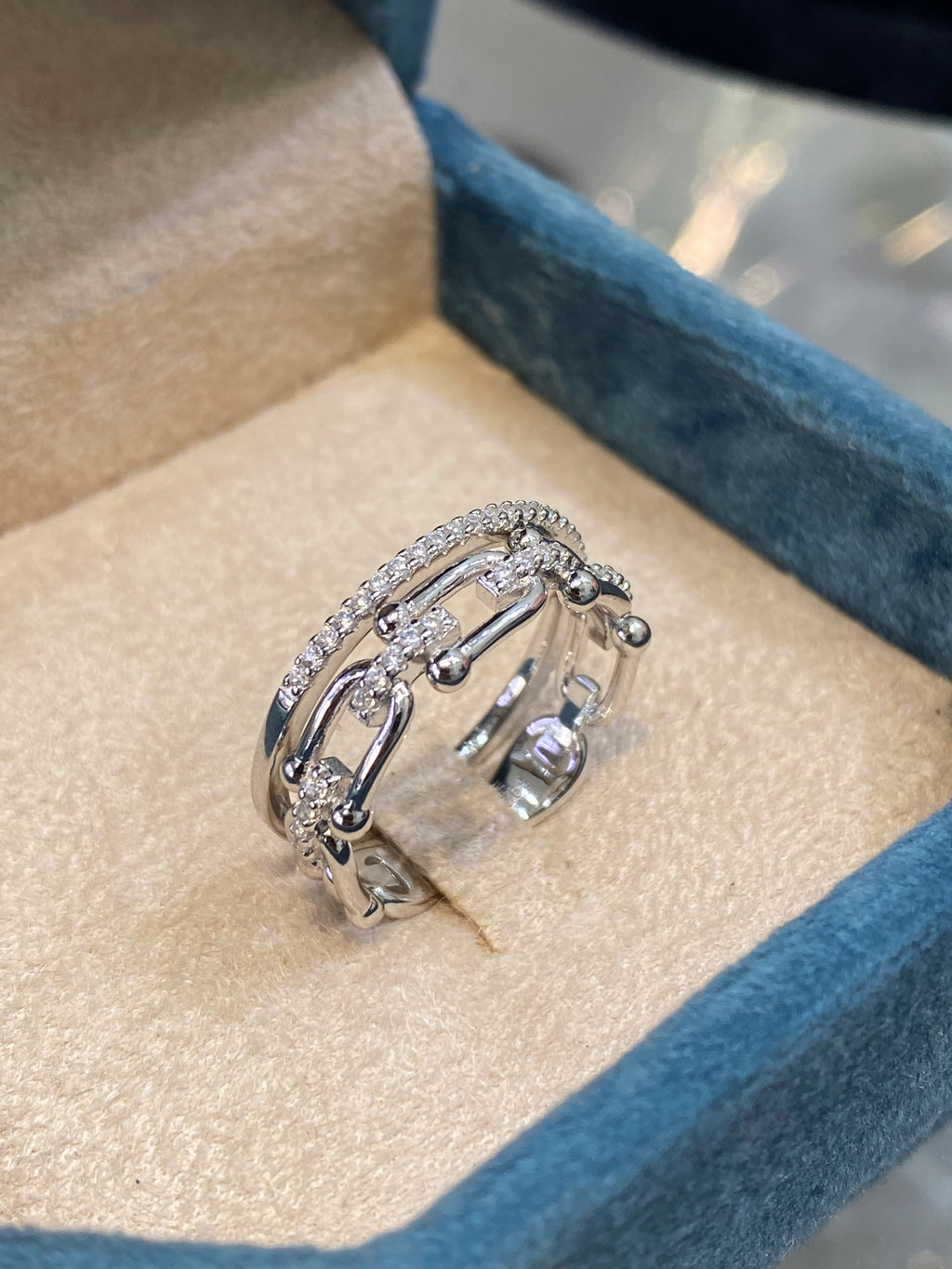 Bague Tiffany avec Alliance